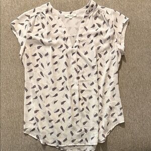 Chic White Patterned Blouse